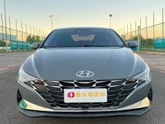Hyundai Elantra 2022 1.5L CVT Luxury - ფოტო 2