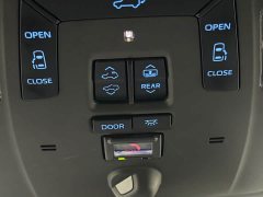 Toyota Sienna 2021 2.5L Hybrid Platinum Edition - ფოტო 16