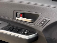 Toyota Sienna 2021 2.5L Hybrid Platinum Edition - ფოტო 18