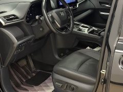 Toyota Sienna 2021 2.5L Hybrid Platinum Edition - ფოტო 9