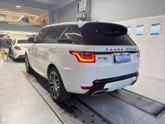 Land Rover Range Rover Sport 3.0 L6 Ebony Edition - ფოტო 9