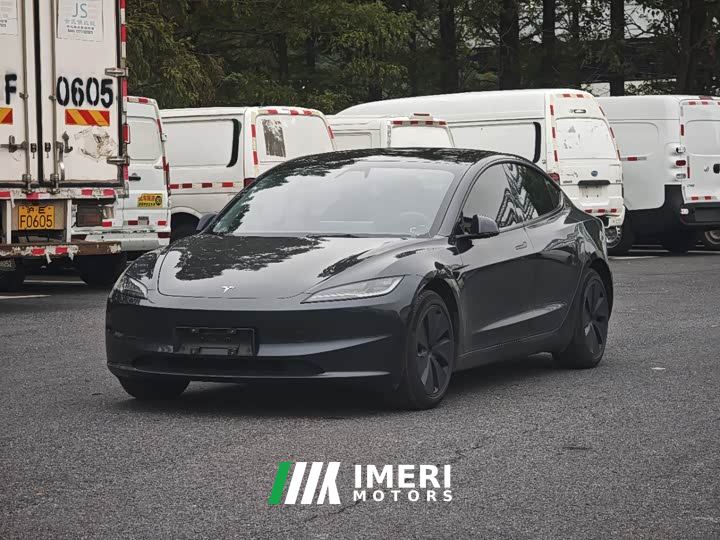 Tesla Model 3 Rear-Wheel Drive