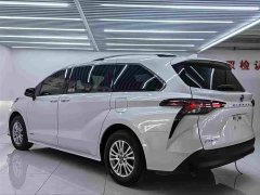 Toyota Sienna 2021 2.5L Hybrid Comfort Edition - ფოტო 3