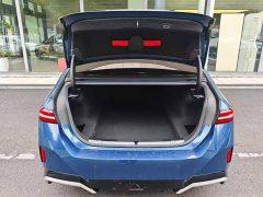 BMW 5 Series 530Li Luxury M Sport Package - ფოტო 7