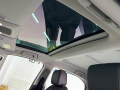 Honda Vezel 1.5L CVT Tech Edition - ფოტო 13