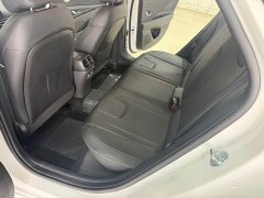 Hyundai Elantra 2022 1.5L CVT Luxury - ფოტო 17