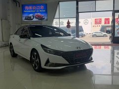 Hyundai Elantra 2022 1.5L CVT Luxury - ფოტო 3