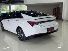 Hyundai Elantra 2022 1.5L CVT Luxury - ფოტო 4