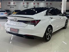 Hyundai Elantra 2022 1.5L CVT Luxury - ფოტო 6