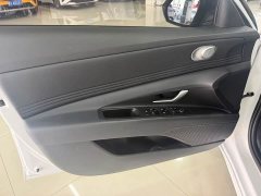 Hyundai Elantra 2022 1.5L CVT Luxury - ფოტო 8