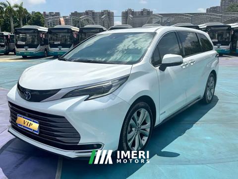 2023 Toyota Sienna 2.5L Hybrid Premium Edition