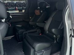 Toyota Sienna 2.5L Hybrid Premium Edition - photo 19