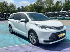 Toyota Sienna 2.5L Hybrid Premium Edition - photo 2