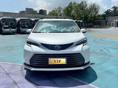 Toyota Sienna 2.5L Hybrid Premium Edition - photo 3