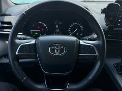 Toyota Sienna 2.5L Hybrid Premium Edition - photo 7