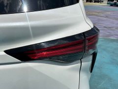 Toyota Sienna 2.5L Hybrid Premium Edition - photo 9