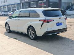 Toyota Sienna 2024 2.5L Hybrid AWD Premium - ფოტო 4