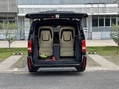 Mercedes-Benz Vito 2.0T Business Edition 7-Seater - ფოტო 19