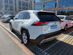 Toyota RAV4 2.0L CVT FWD Urban Edition - ფოტო 6