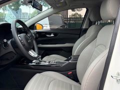 Kia K3 1.5L CVT Luxury Edition - ფოტო 6