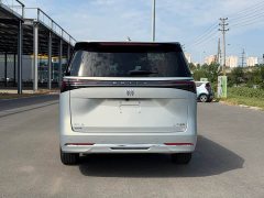 Buick GL8 New Energy Lusang Respect Edition - photo 3