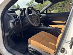 Lexus UX 2022 260h Explorer Edition - фото 4
