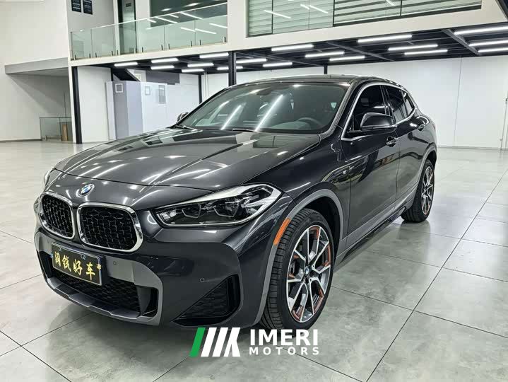 BMW X2 sDrive25i Sharp Edition