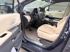 Toyota Sienna 2021 2.5L Hybrid Premium Edition - ფოტო 4