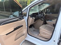 Buick GL8 New Energy Lusang Respect Edition - фото 7