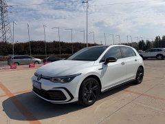 Volkswagen Golf 2021 280TSI DSG R-Line - photo 1