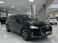 Audi Q7 55 TFSI quattro S line Sport - ფოტო 3