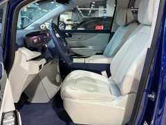Buick GL8 New Energy Luxe Premium 7-Seater - фото 4