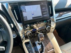 Toyota Vellfire 2020 Dual Motor 2.5L HV Premium Edition - ფოტო 20