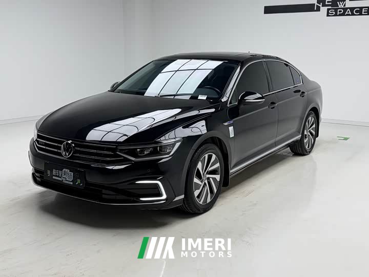 Volkswagen PHEV GTE Luxury Version