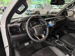 Buick Hilux 2.8T Diesel - ფოტო 3