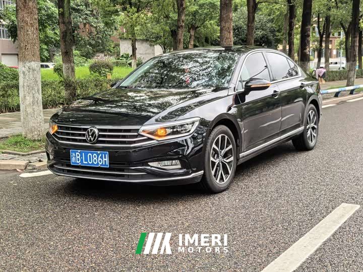Volkswagen Magotan 330TSI DSG 30th Anniversary Edition