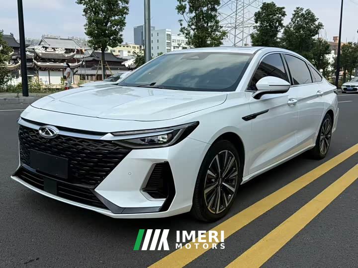 Chery Arrizo 8 1.6T DCT Yì