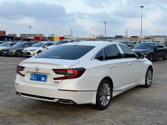 Honda Accord 260TURBO Luxury Edition - photo 9
