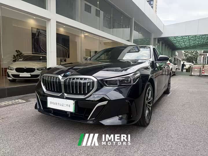 BMW i5 eDrive 35L M Sport Package - ავტომობილი ჩინეთიდან