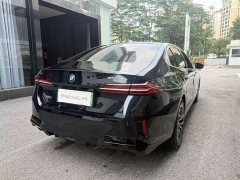 BMW i5 eDrive 35L M Sport Package - ფოტო 8