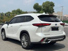 Toyota Highlander Hybrid 2.5L AWD Premium 7-Seater - ფოტო 6