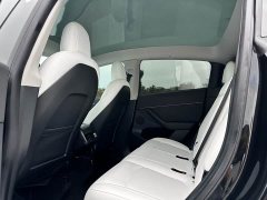 Tesla Model Y Rear-Wheel Drive - ფოტო 11