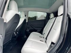 Tesla Model Y Rear-Wheel Drive - ფოტო 12