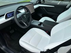 Tesla Model Y Rear-Wheel Drive - ფოტო 8