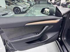 Tesla Model 3 Rear-Wheel Drive - ფოტო 5