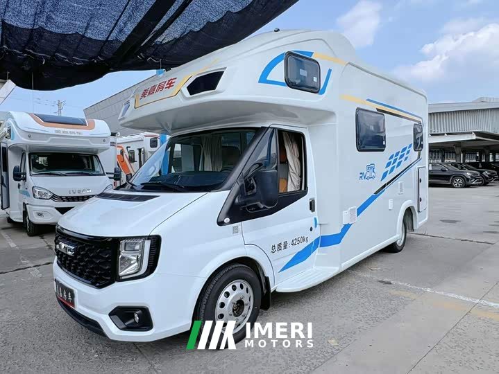 Jianglin Fushun Jiangling Fushun C-Type RV 2.0T Diesel Version