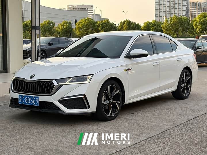Skoda Octavia Facelift PRO TSI280 Premium Edition - автомобиль из Китая