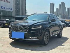Lincoln Explorer 2.7T AWD Prestige - ფოტო 1