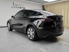 Tesla Model Y Long Range All-Wheel Drive - ფოტო 6