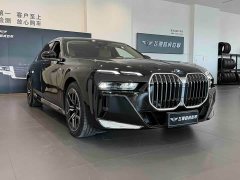 BMW 7 Series 2023 735Li M Sport Package - ფოტო 3